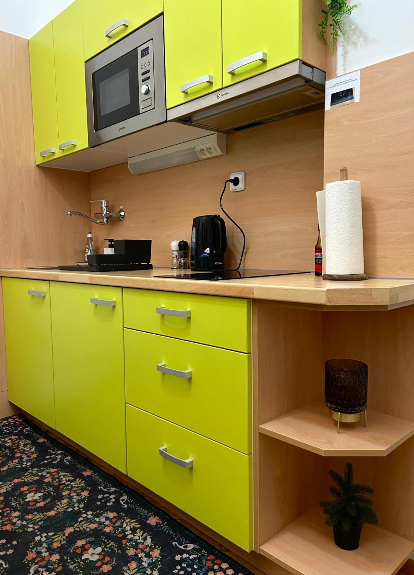 Apartamento Sunny Flat In Center Of Praga Exterior foto